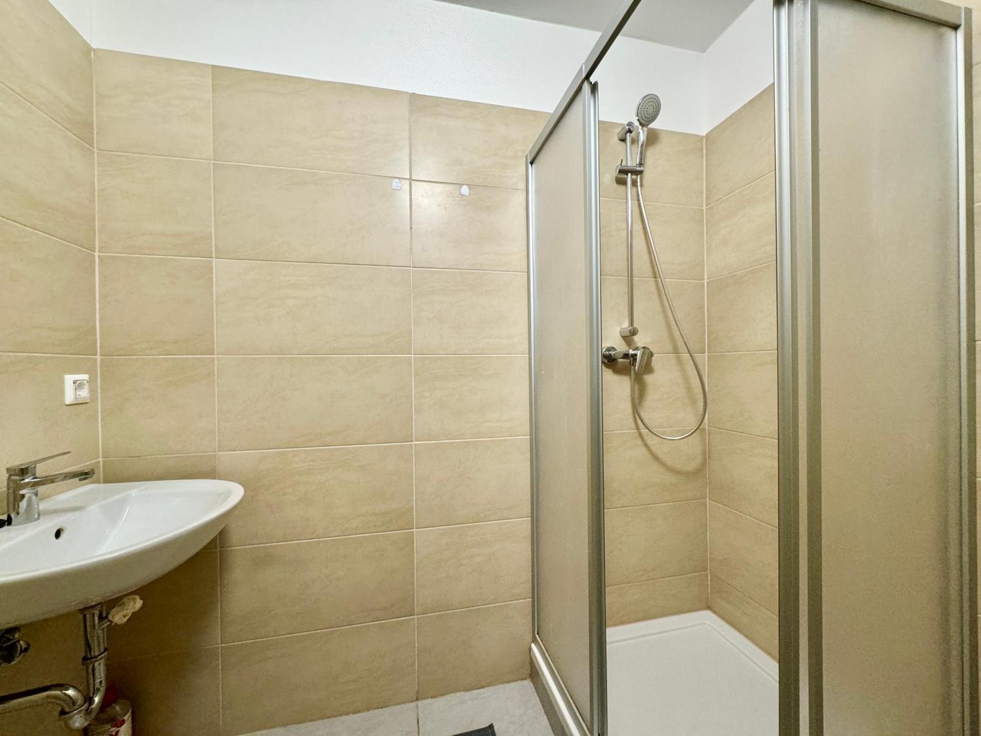 Stylish Schonbrunn Apartments - Free Underground Parking Βιέννη Εξωτερικό φωτογραφία
