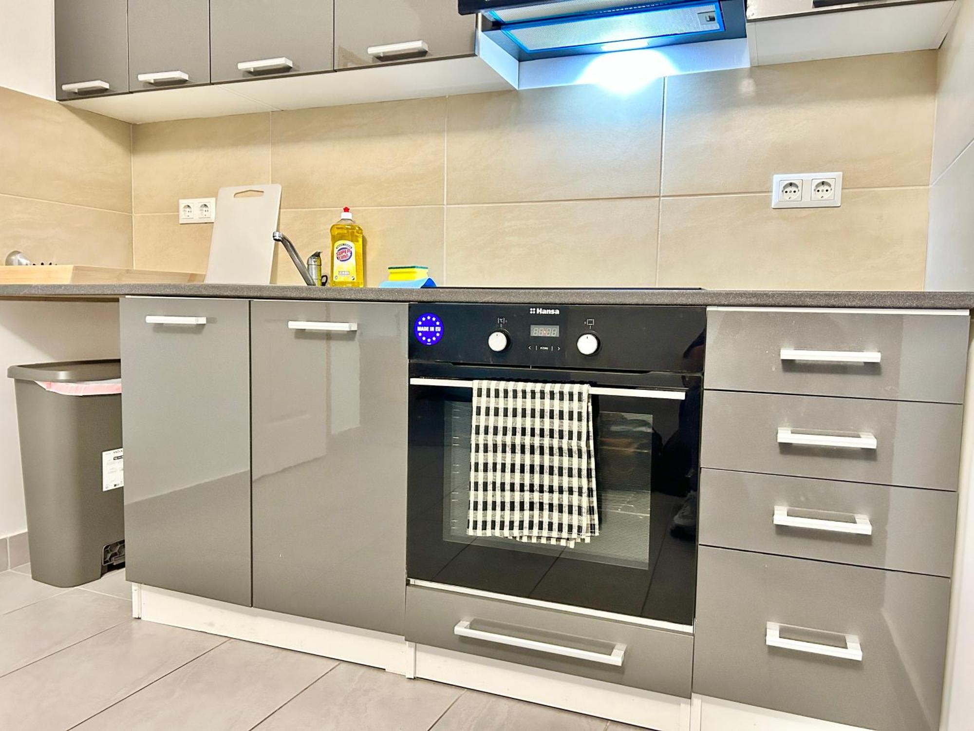 Stylish Schonbrunn Apartments - Free Underground Parking Βιέννη Εξωτερικό φωτογραφία